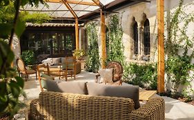L'Abbaye Hotel
